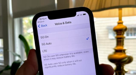 延安苹果手机维修分享iPhone 12如何打开或关闭5G网络 